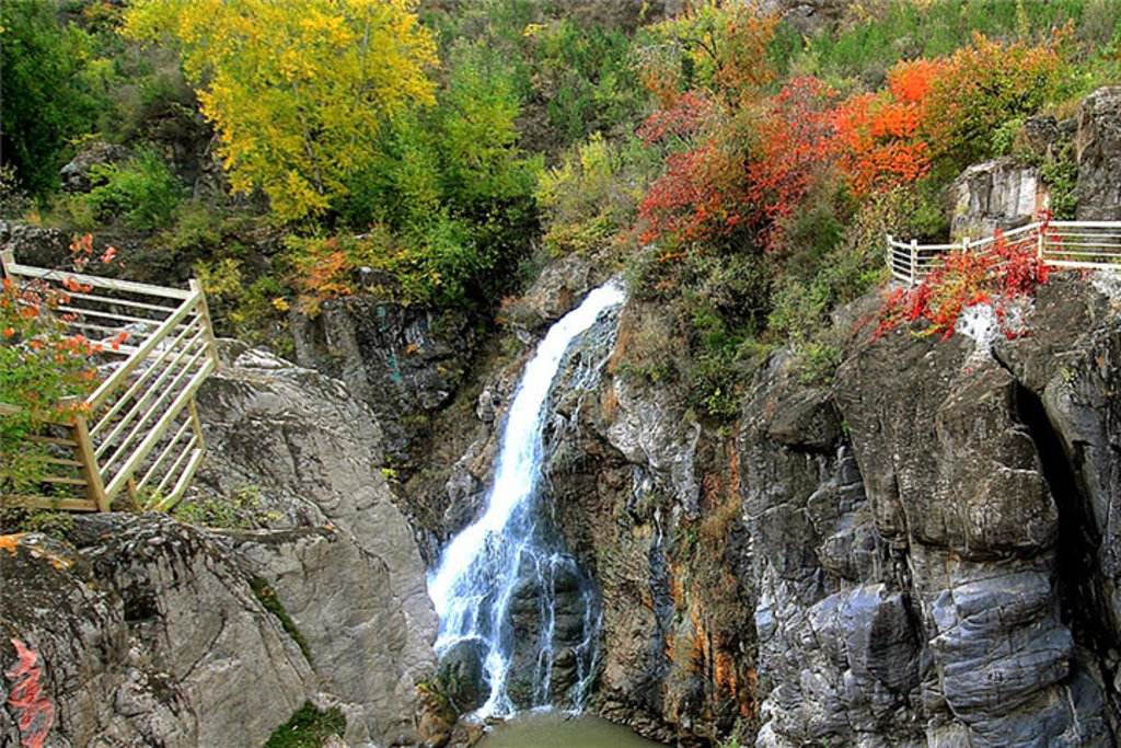 北京风景年票-百里山水画廊-乌龙峡谷景区